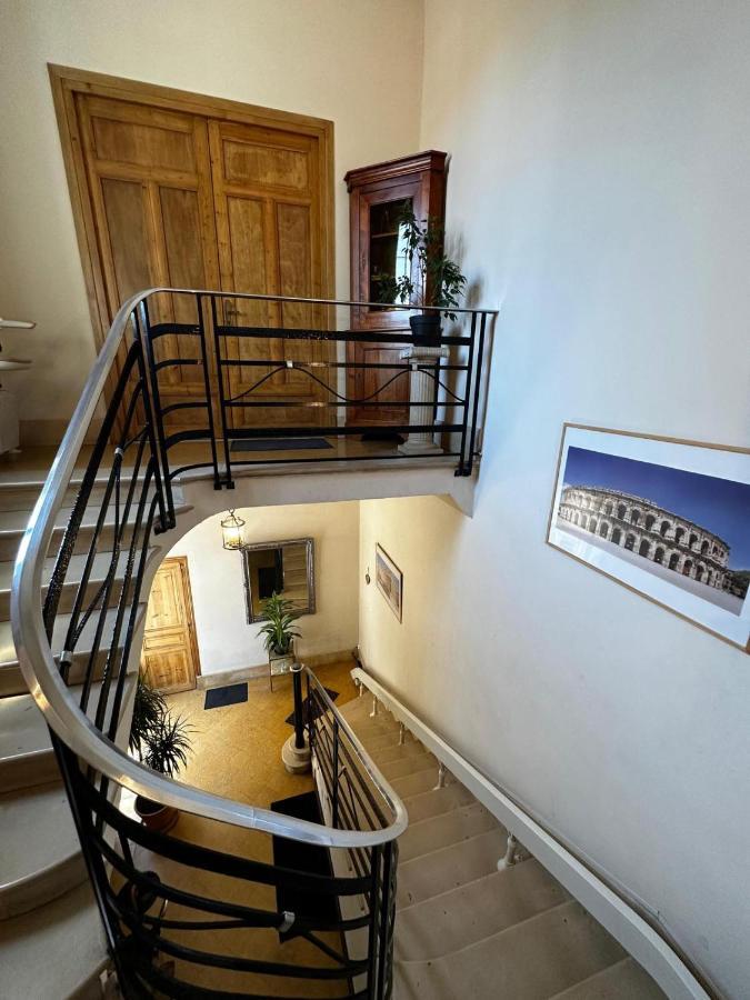 Appartement 4 A 8 Personnes, Spacieux De Standing Classe 4 Etoiles Nimes Bagian luar foto