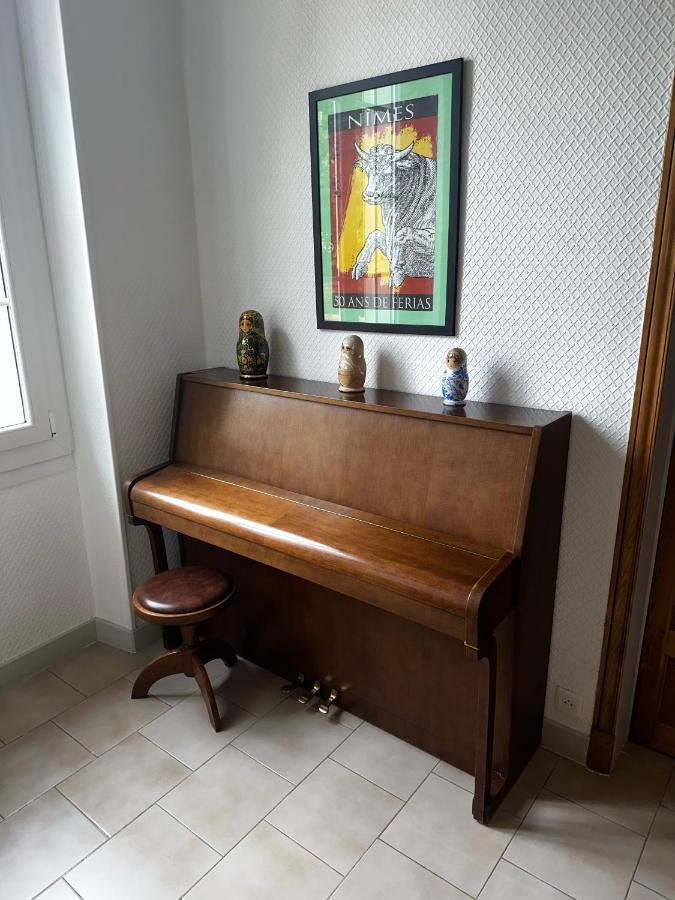 Appartement 4 A 8 Personnes, Spacieux De Standing Classe 4 Etoiles Nimes Bagian luar foto
